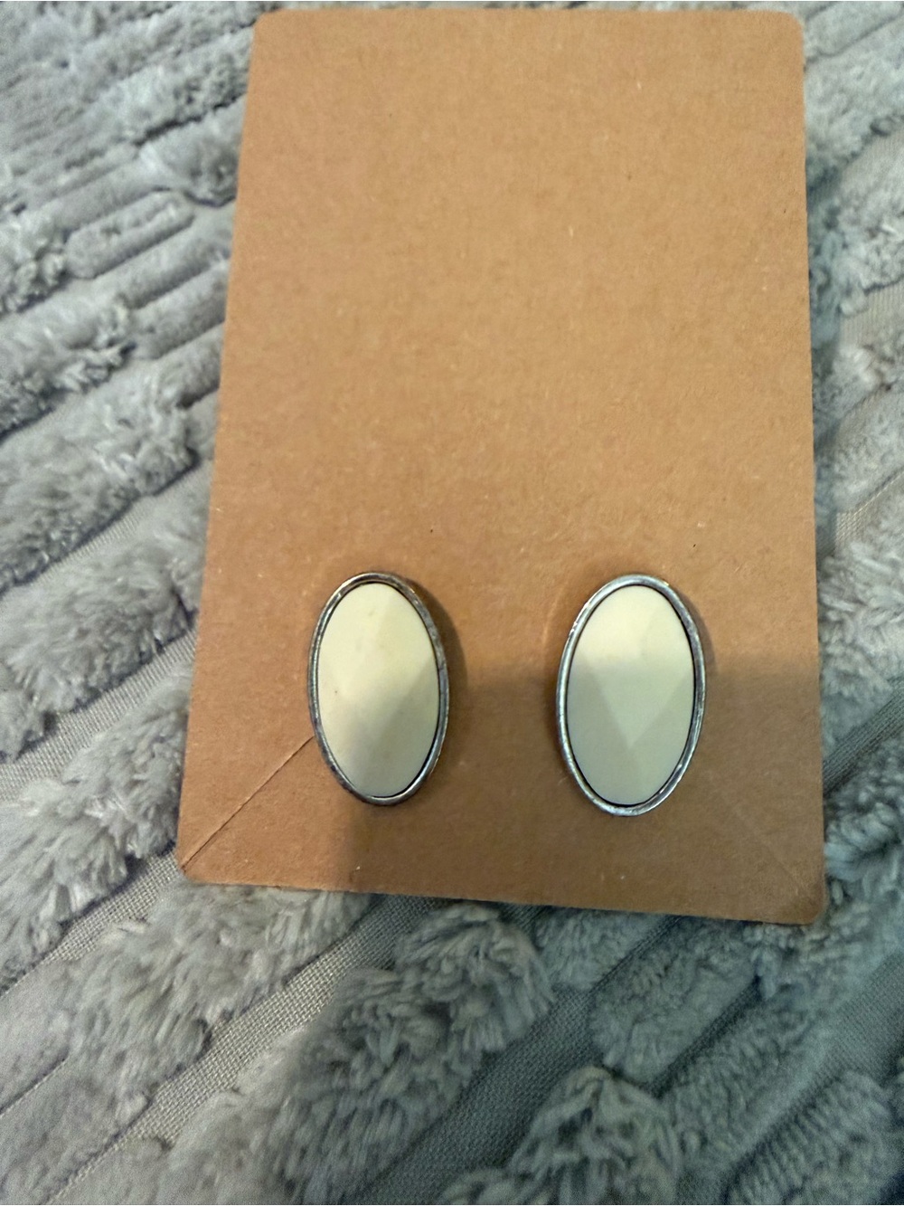 : Ivory Oval Stud Earrings – Minimalist Silver Tone Earrings
